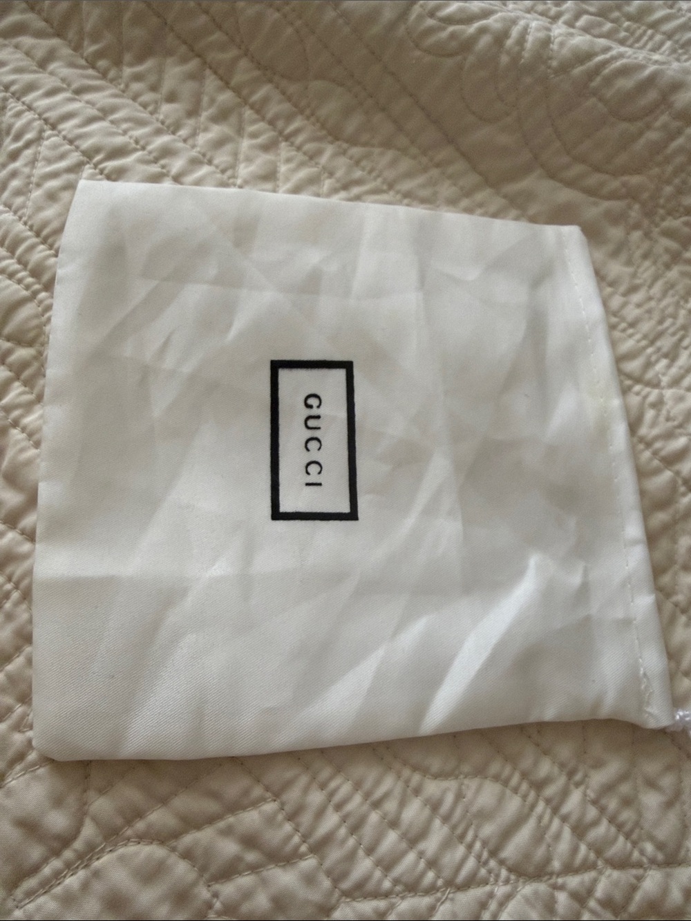 Gucci small box 5*5.2” and dust bag 6.5x7” - Picture 5 of 6
